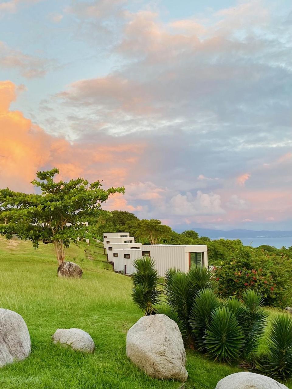 Hotel Lejos Eco Retreat à Vieques Extérieur photo